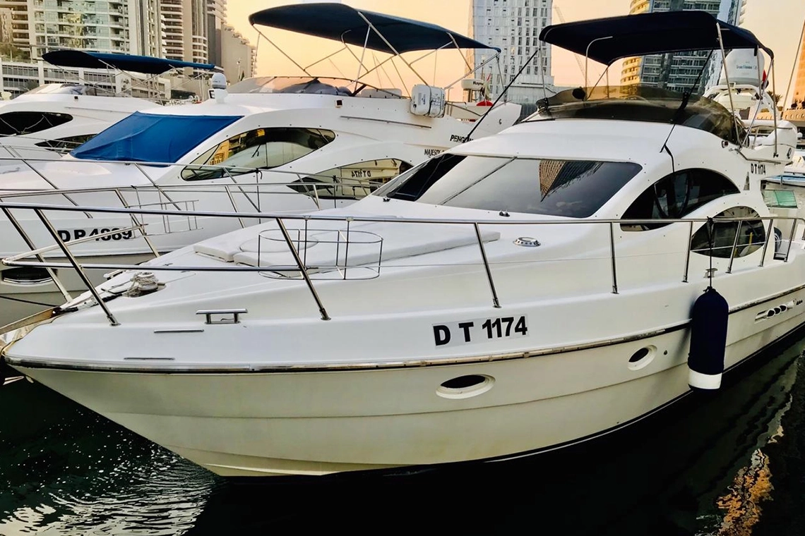 noon yacht yacht rental dubai reviews